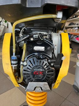 Vibracna zaba, noha, pech Bomag BT 60, Wacker Neuson Atlas - 7