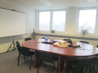 Reprezentatívne kancelárie s výhľadom na jazero, 245 m2 - 7