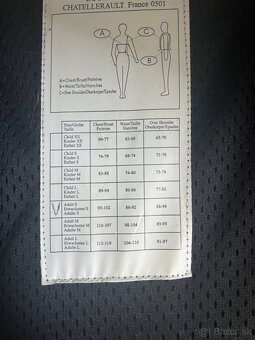 Jazdecké potreby - vesta, prilba, nohavice, topánky… - 7