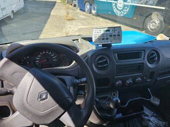 Sanitka Renault Master 2.3dCi, 6000€ preinvestovanych - 7