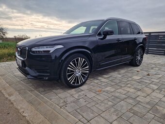 Volvo XC90 2.0 B5 Drive-E Momentum Pro AWD A/T 7m - 7