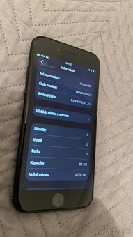 iPhone SE 2020, 64 GB čierny - 7