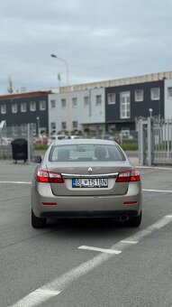 Renault Latitude - 7