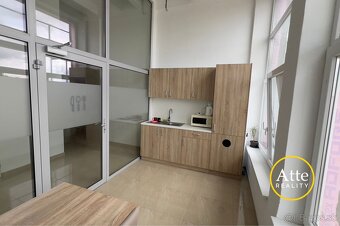 Prenajmem 23m2 reprezentatívnu kanceláriu - 7