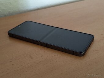 Samsung Galaxy Z Flip5 - 7