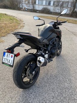 Kawasaki Z900 - 7