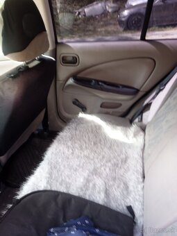 Predám Nissan Almera 1.5 benzín - 7