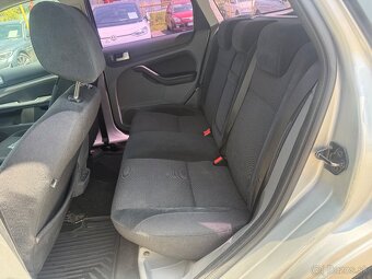Ford Focus Kombi 1.6 TDCi - Po servise - 7