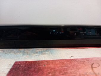 DVD/HDD rekordér s konverziou do HDMI - 7