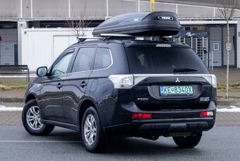 Mitsubishi Outlander 2.0 PHEV 4WD (2013) - 7