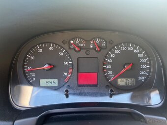 Volkswagen Golf 4 1.6 benzín, 77 kW - 7