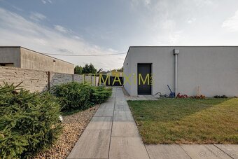 PREDAJ - Luxusná vila v súkromnom areáli v obci Králová nad - 7