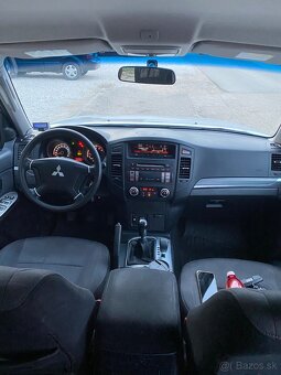 Mitsubishi pajero 3.2 4x4. Výmena je možná - 7