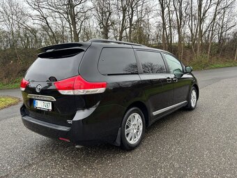 Sienna 3.5 V6 4WD automat 7 místné - 7