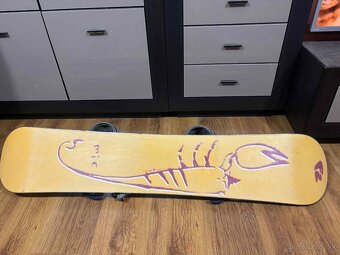 Snowboardy + topánky – kompletná výbava, super stav - 7
