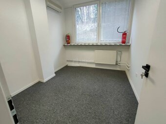 Prenájom : Dvojkancelária so zázemím v adminis.budove v Žili - 7