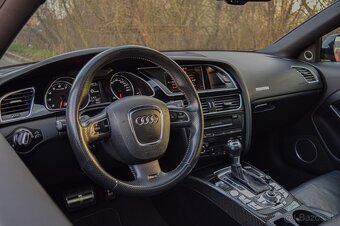 Audi RS5 V8 quattro - 7