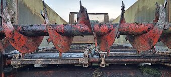Rozmetadlo hnoja, rur, 10,5t nosnost, cca 12m3 - 7