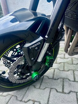 Kawasaki Z900 - 7