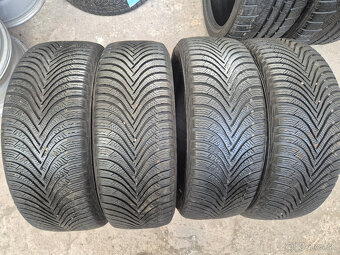 205/50 r17 zimné 4ks MICHELIN dezén 7,6 - 5,8 mm - 7