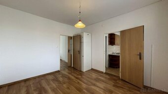Prenájom 2 izbový byt Trnava, ul. Ľ. Podjavorinskej - 7