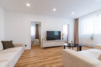 Na predaj pekný 3-izbový byt po rekonštrukcii na ulici Šafár - 7