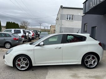 Alfa Romeo Giulietta 1.6 JTDm Šport = 196531km, 2011  = - 7