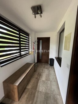 TOP Krásny moderný rodinný dom s garážou, stodolou v Nižnom  - 7
