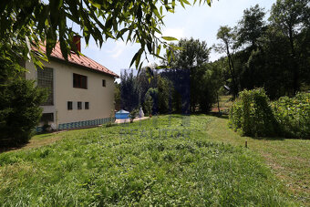 Ponúkame na predaj stavebný pozemok na rodinný dom, 638 m2 - 7