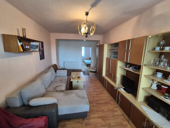 EXKLUZÍVNE IBA U NÁS Na predaj tehlový 3 izbový byt 70 - 7