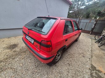 Predám škodu feliciu 1.3i 137000km - 7