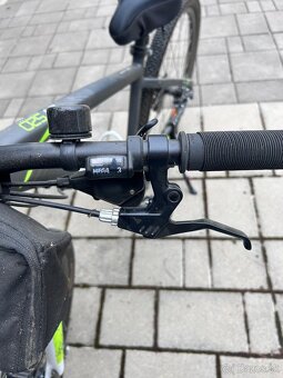 Predám sivý bicykel Rockrider, používaný minimálne - 7