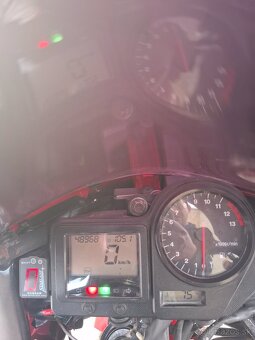 Honda CBR 929 RR - 7