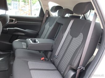 Kia Sorento 1.6T-GDi 169kW HYBRID 4x4 AUTOMAT EXCLUSIVE - 7