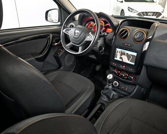 Dacia Duster 1.5 dCi 80KW Comfort 4x4 - 7