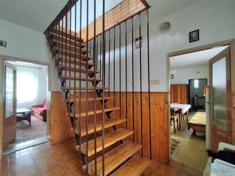 Predáme 4 izbový RD v obci Petrova Ves - 7