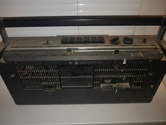 Rádio magnetofón Hitachi TRK 6801E - 7