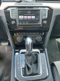 Volkswagen passat B8 highline 4motion - 7