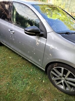 Predám golf 6 2 TDI CR - 7