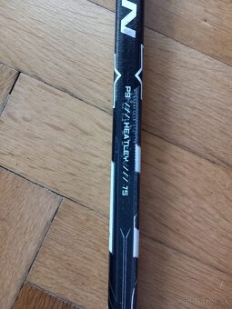 Predám spájanú hokejku EASTON na dohratie a na shaft - 7