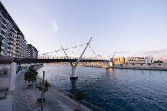 🌊 Canal Front Residences – Intímne bývanie pri Dubajskom vo - 7
