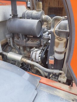 Kolesovy nakladač - 7