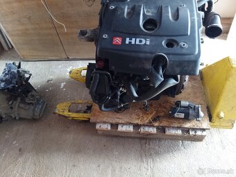 Predám-rozpredam  Citroen Xsara Picaso PSA 2,0HDI 66kw RHY - 7