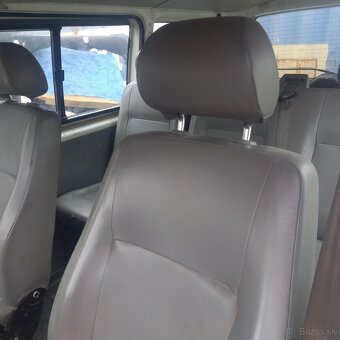 Predám VW T5 8 miest 1,9 tdi 77kw - 7