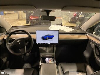 Tesla Model Y 2023 Standard Range SoH 95 % - 7