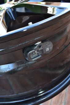 5x114,3 R17 Hlinikove disky Na Toyotu Auris - 7