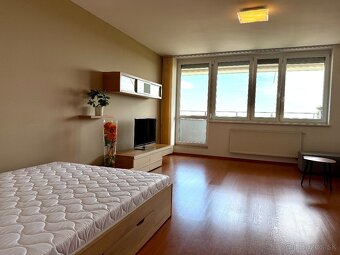 Na prenájom 1 izbový byt, 47 m2, Bratislava, Tomášikova ul. - 7