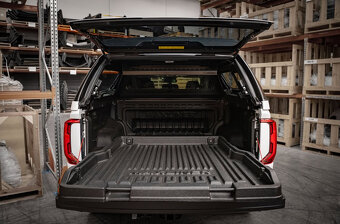 Výsuvná podlaha korby pickup MAXLINER - 7