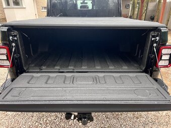 Jeep Gladiator 3.0 CRD, Overland 4x4 (36000€ bez DPH) - 7