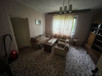 Rodinny dom v obci Hul dedičstvo po babke,predám 1/4 - 7